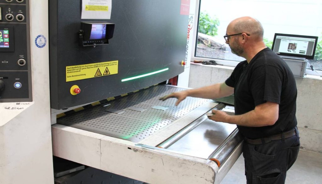 Laserschneiden Stahl