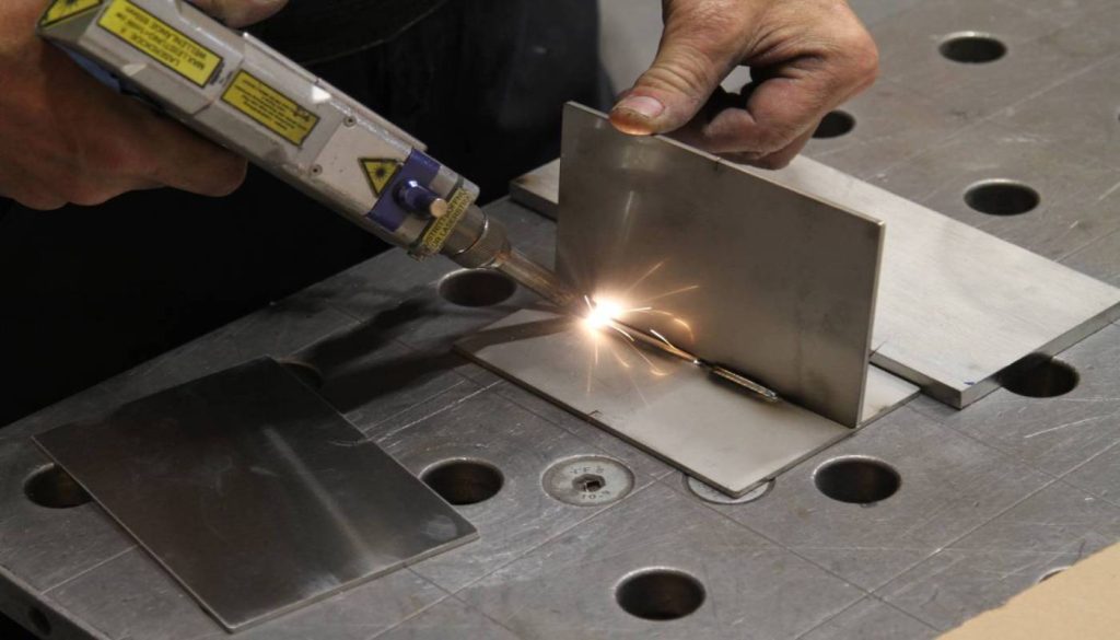 Laserschneiden Stahl